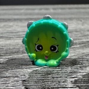 Shopkins | Turquoise & Green Tammy Tambourine (Super Shopper) - Mini Figure